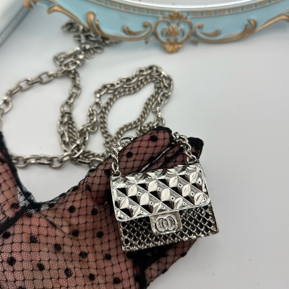 Anthropologie Fashion Tassel Silver Chain Belt with mini Bag Trendy! - Picture 3 of 16